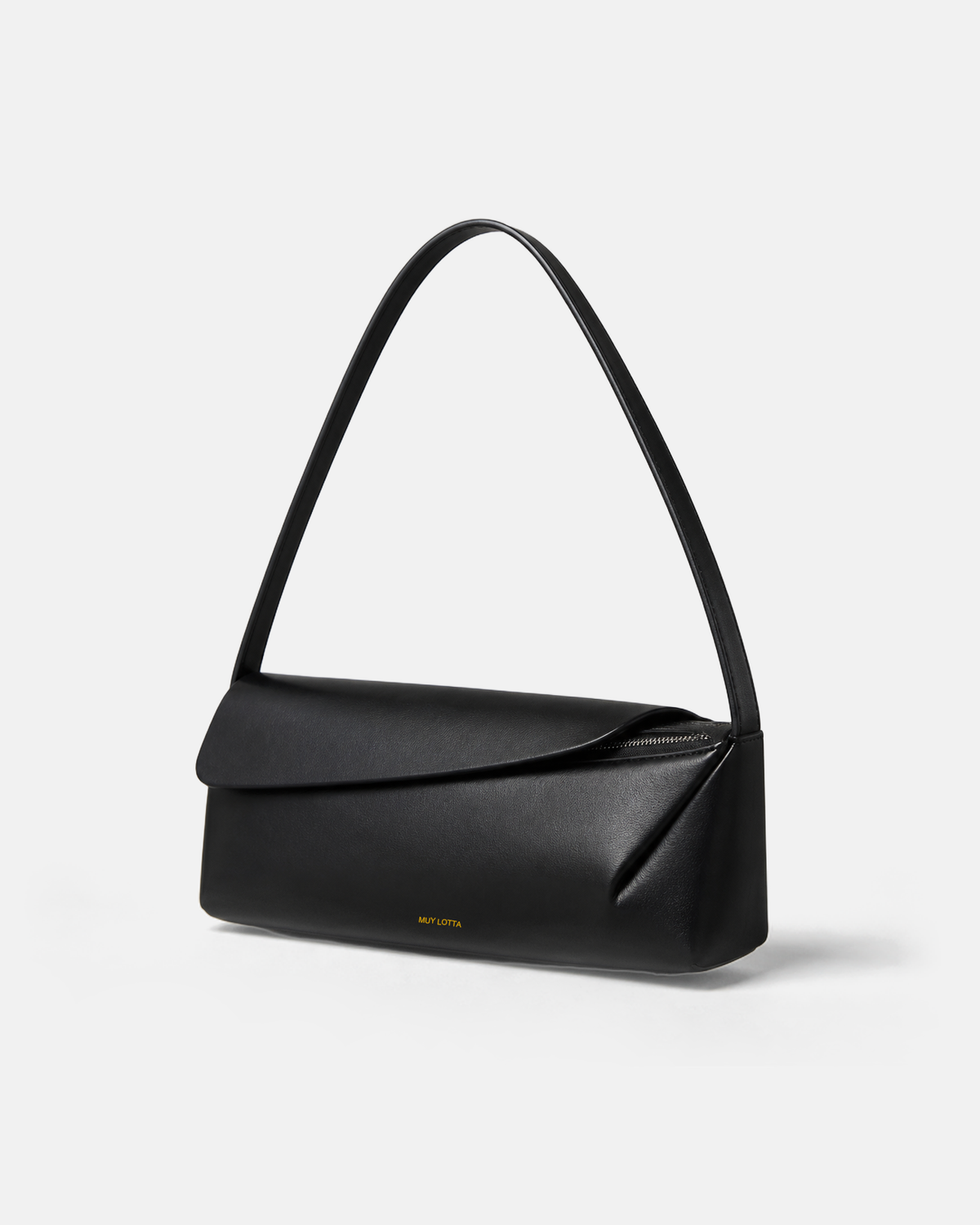 MUYLOTTA ML-SH06 deep black shoulder bag, three-quarter view with a low body and right-offset overlapping top shell.